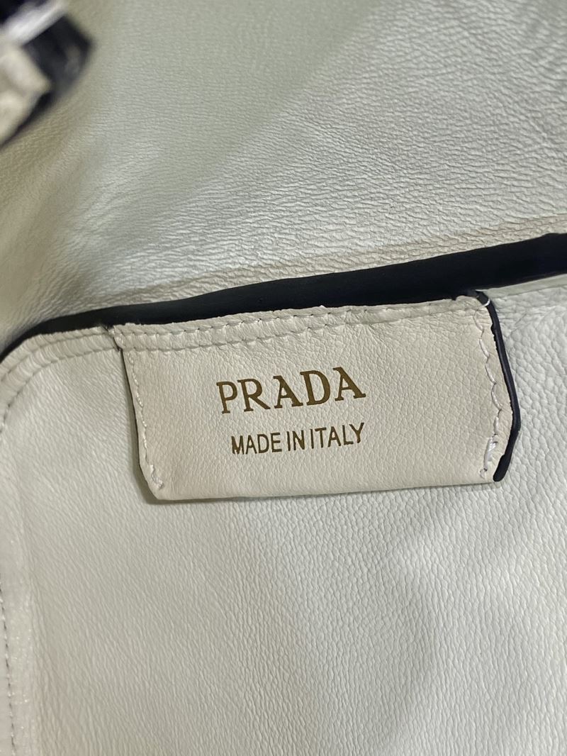 Pra*a top handle bags